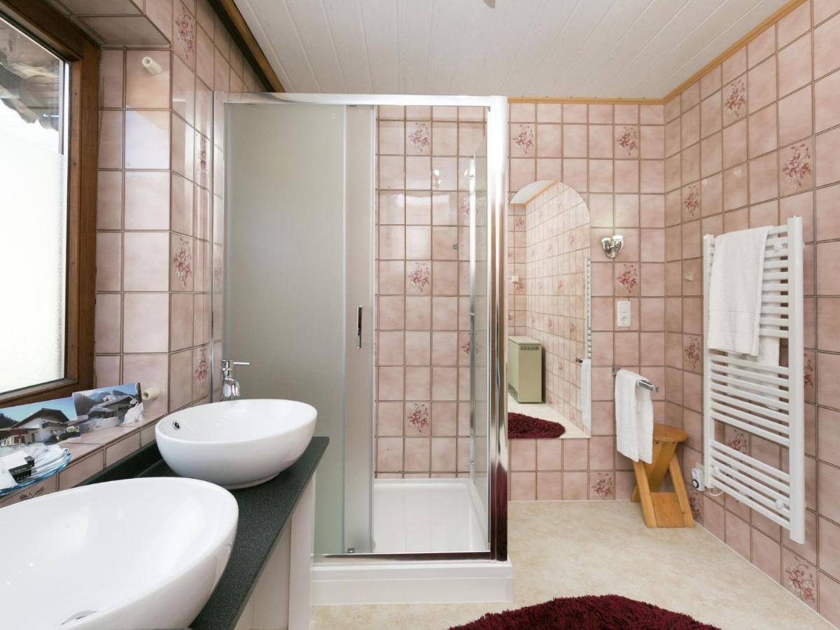 Apartment In Salzburgerland Near The Ski Area Вихофен Екстериор снимка
